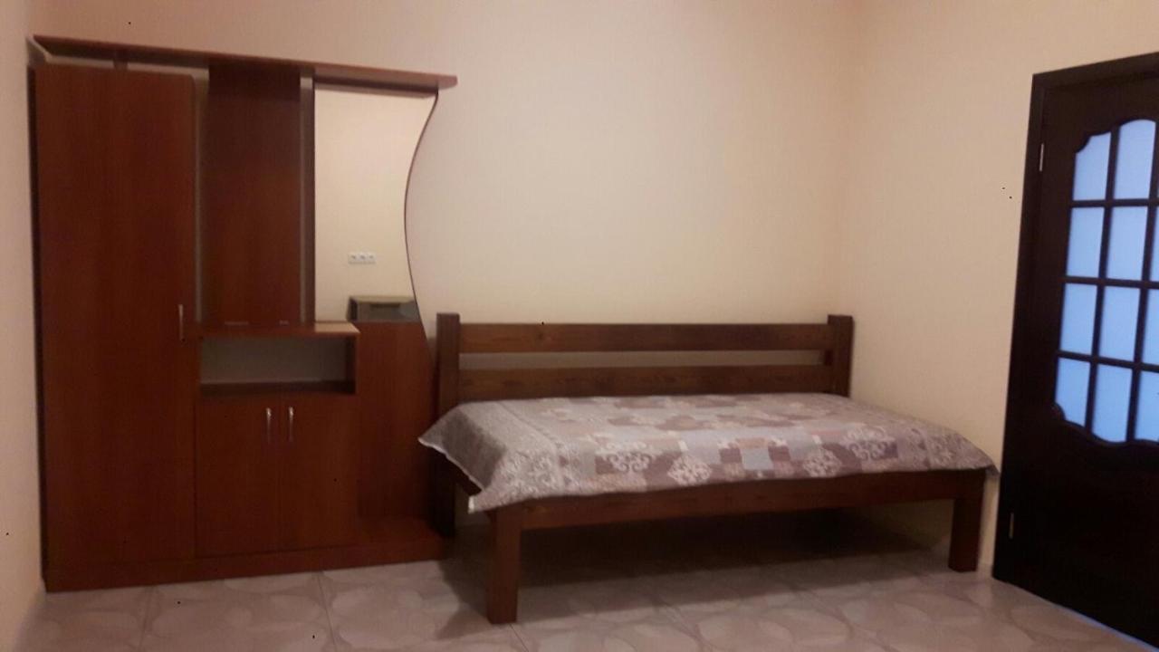 Апартаменты Анна Tsjernihiv Buitenkant foto